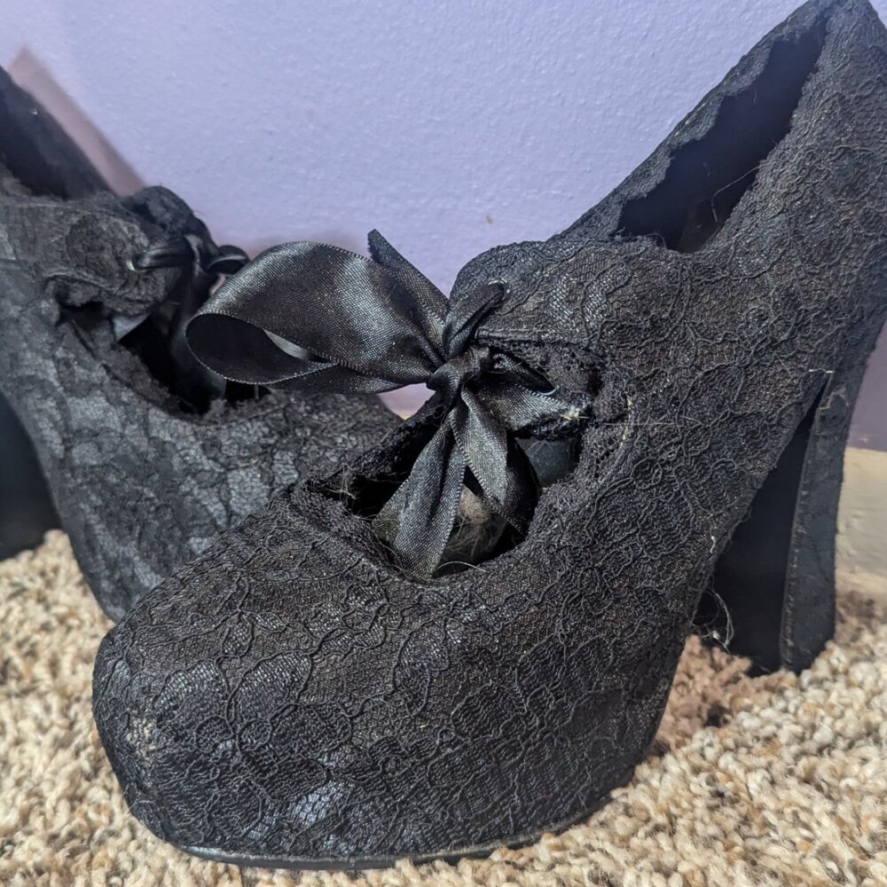 Demonia SIze 7.5 Lace Mary Janes Gently Used - Picture 7 of 8